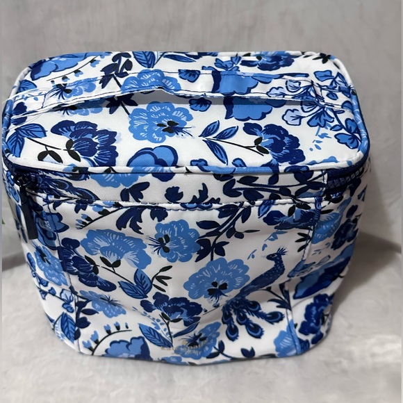 Kate Spade lunch tote - Picture 2 of 5